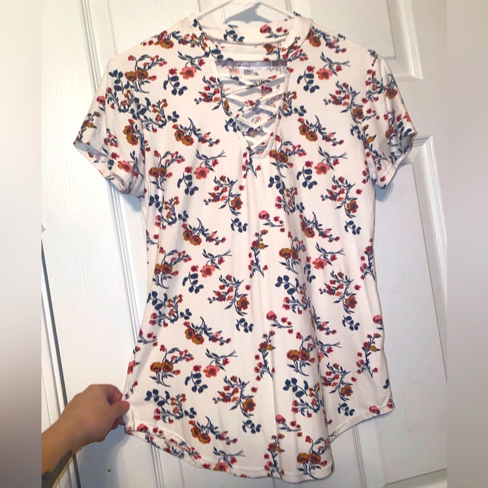 NWOT - LG floral blouse (No Boundaries)